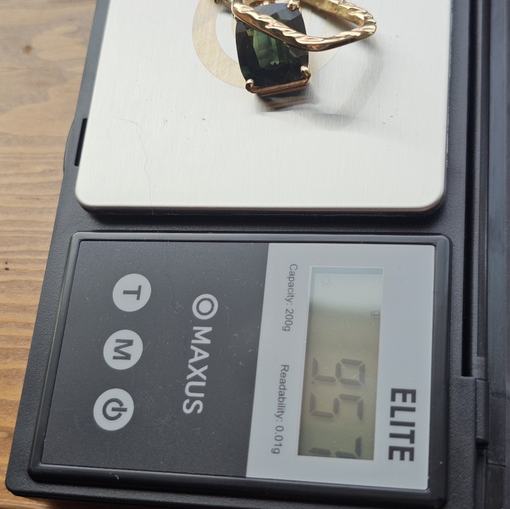 14k green sapphire pendant. Stamped 14k and tested. Green sapphire tested on gem - Picture 8 of 9